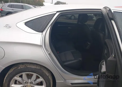 2019 Chevrolet Impala Lt z USA, uszkodzony, nr VIN 2G11Z5SA2K9126312